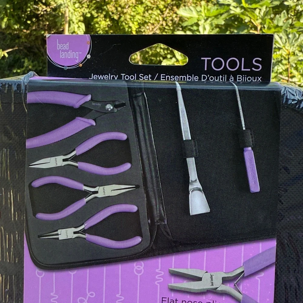 NIB NWT One/set Bead Landing Jewelry Making Tool Kit -zipper black case‎ Beading